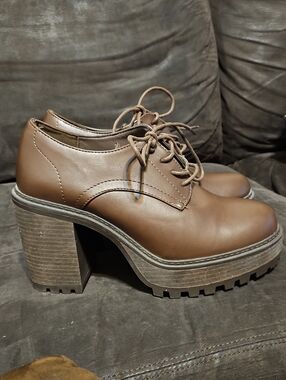 torrid Brown Lug Sole Platform Block Heel Oxfords